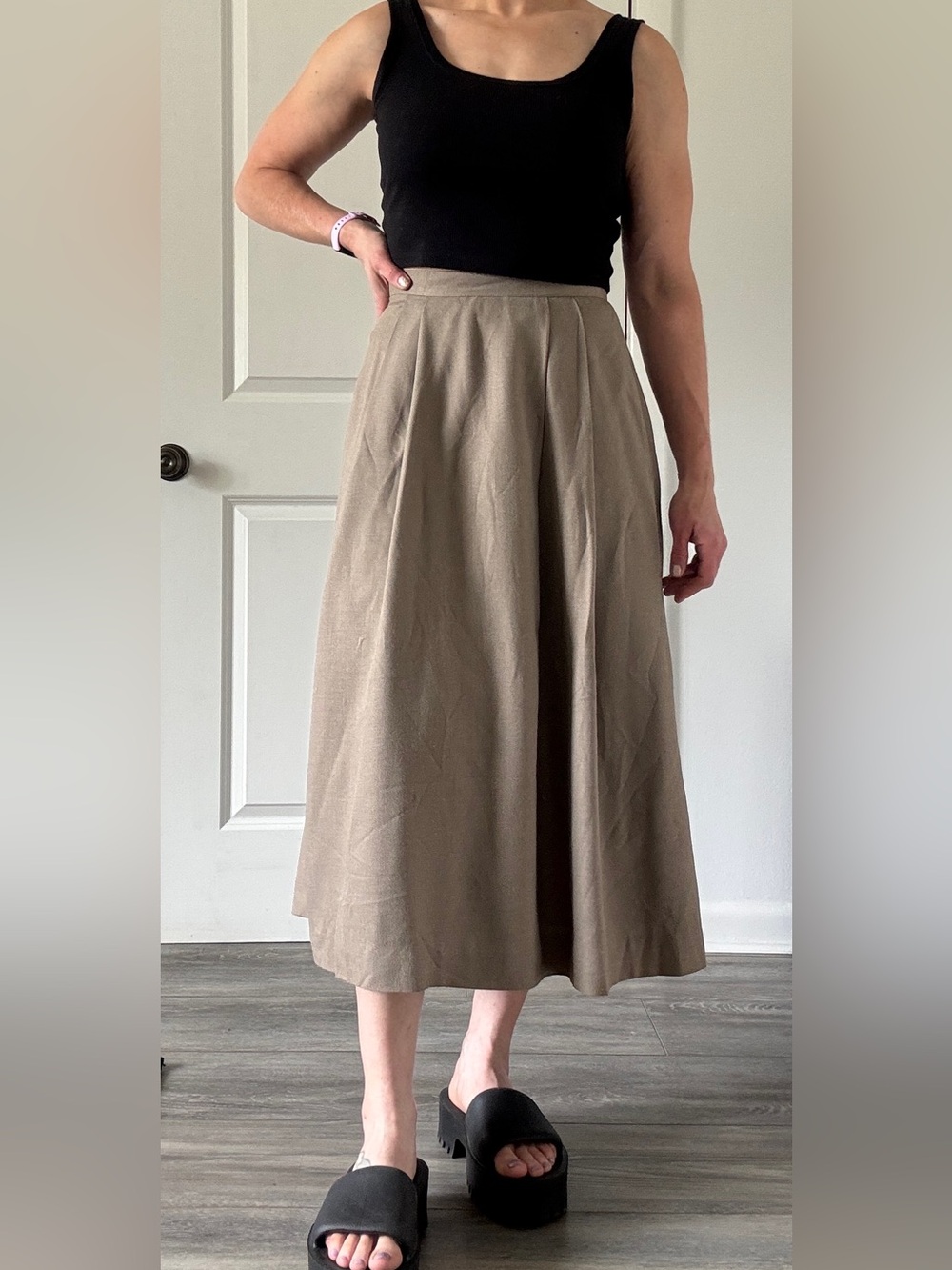 Vintage David Brooks Tan Pleated Midi Skirt Size 10